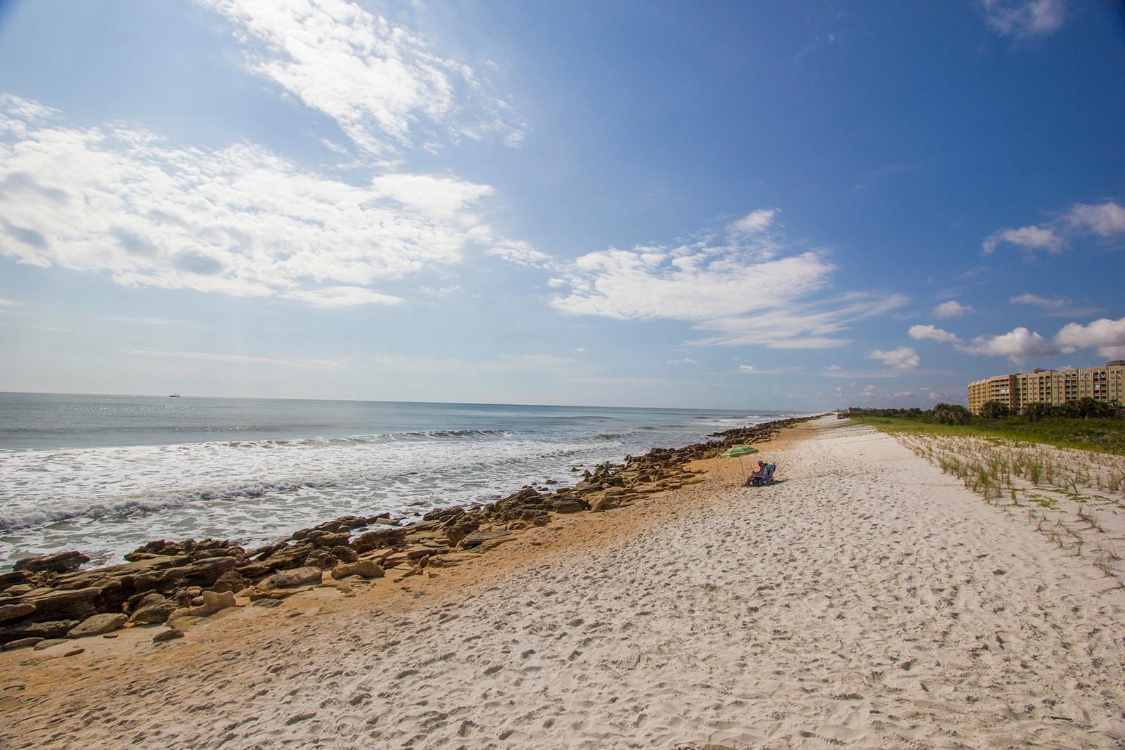 Image 36 of 42 For 9 Los Lagos Boulevard