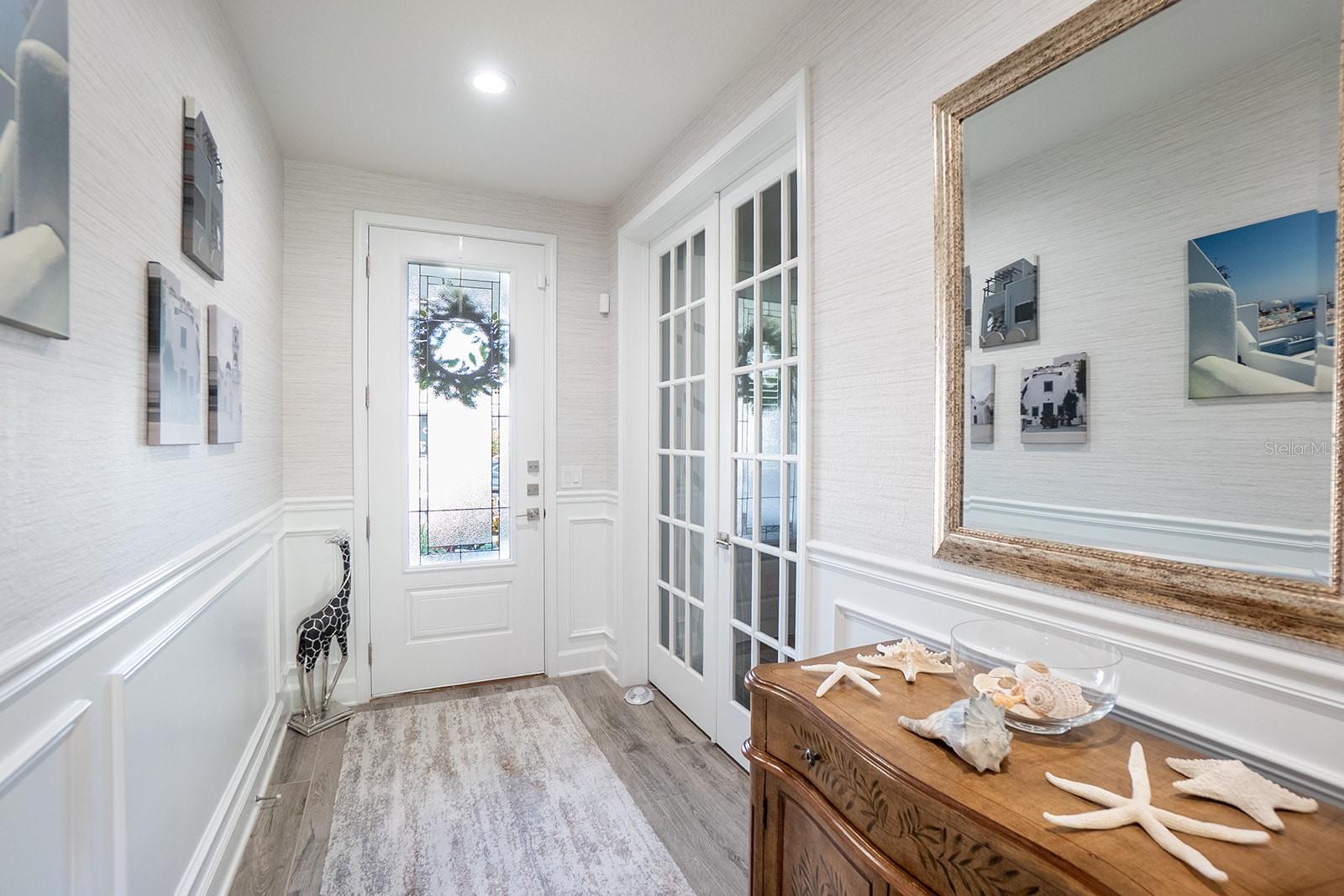 Image 4 of 42 For 9 Los Lagos Boulevard