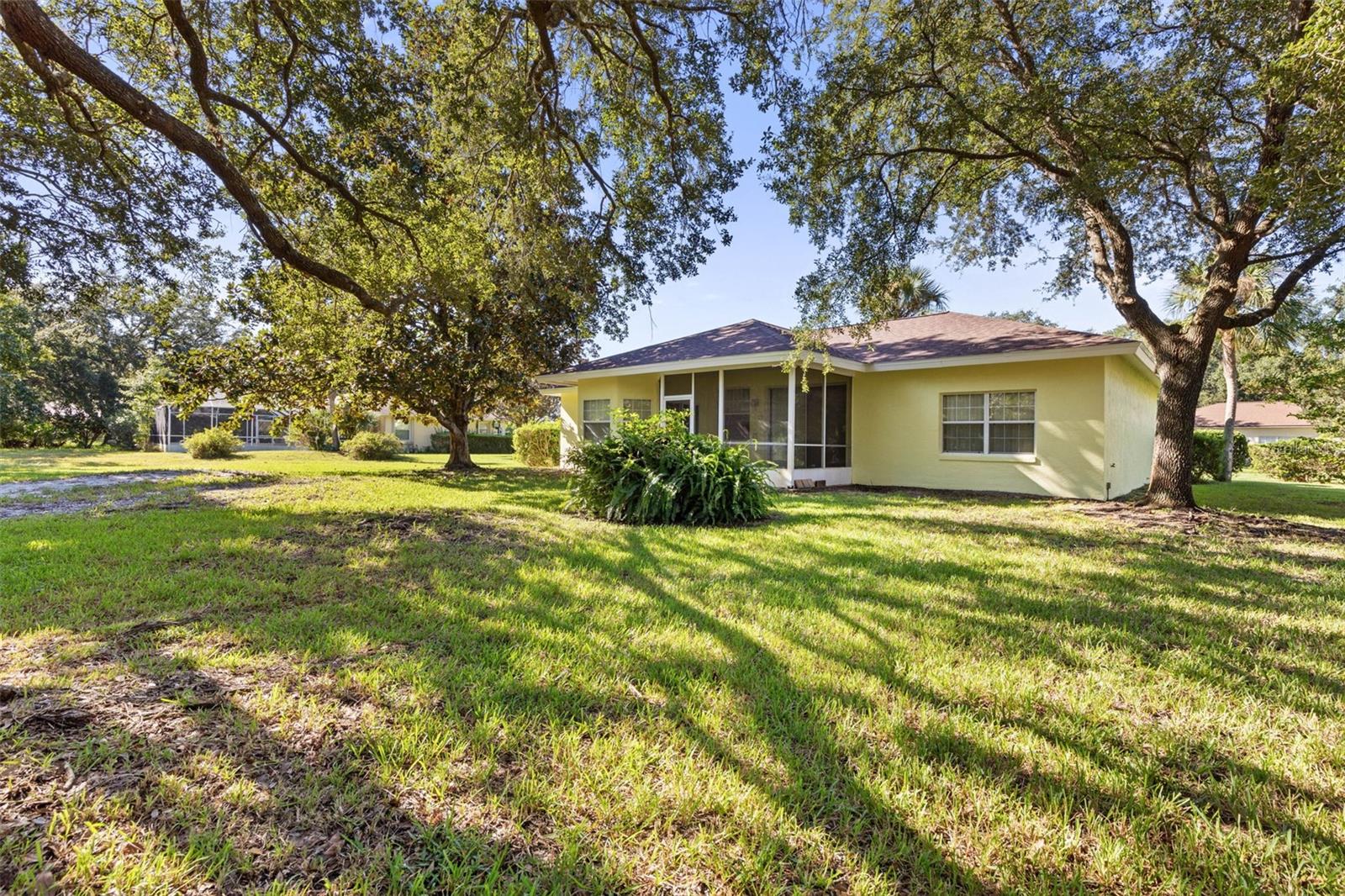 Image 38 of 51 For 8 Montauk Lane