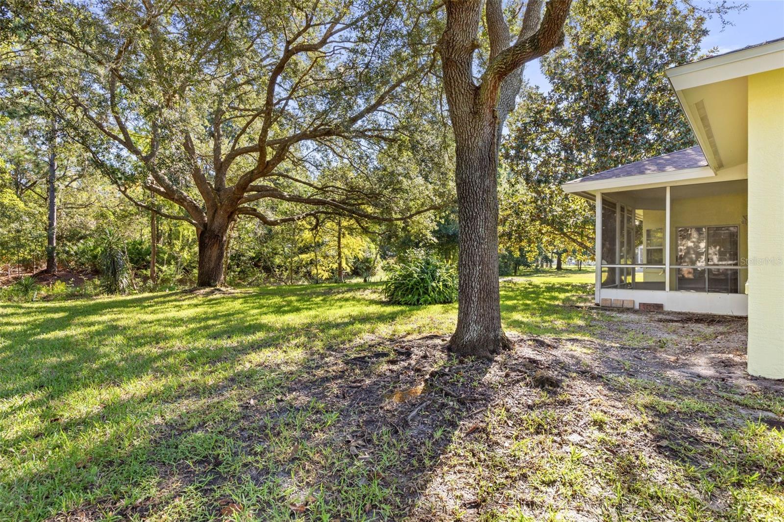 Image 41 of 51 For 8 Montauk Lane