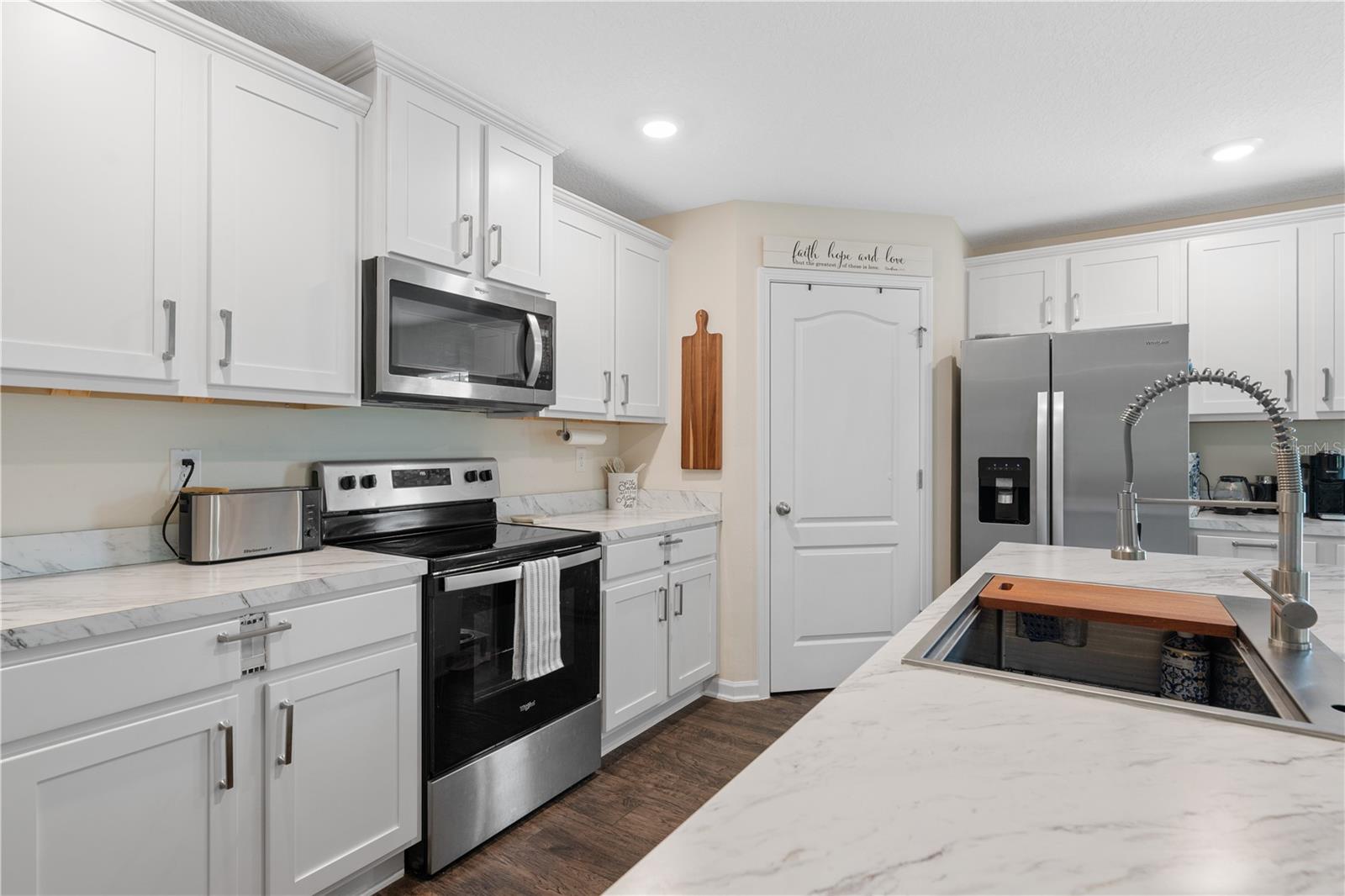 Image 26 of 46 For 98 Raemoor Drive