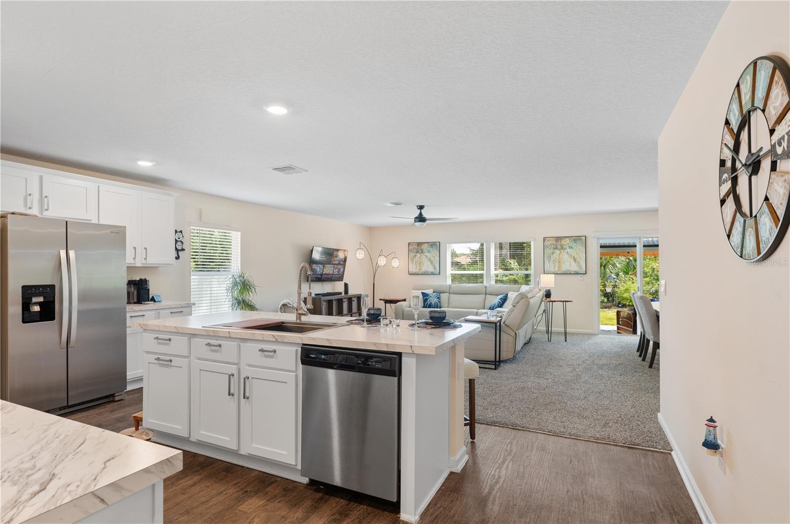 Image 28 of 46 For 98 Raemoor Drive