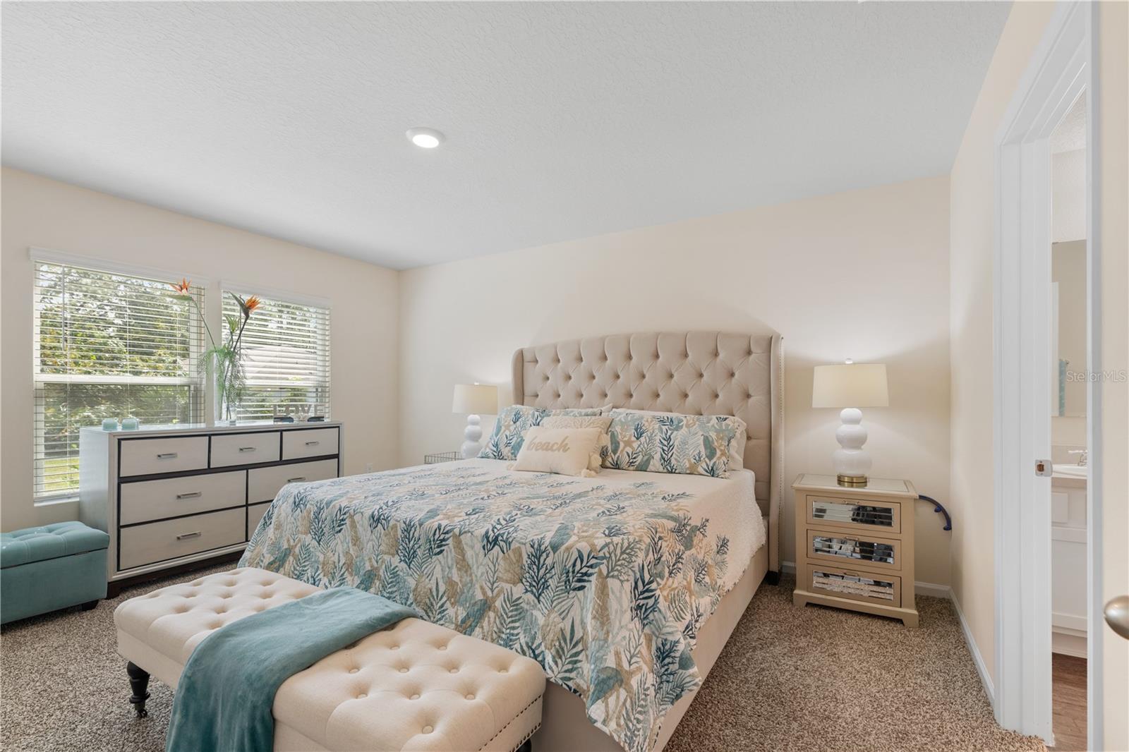 Image 29 of 46 For 98 Raemoor Drive