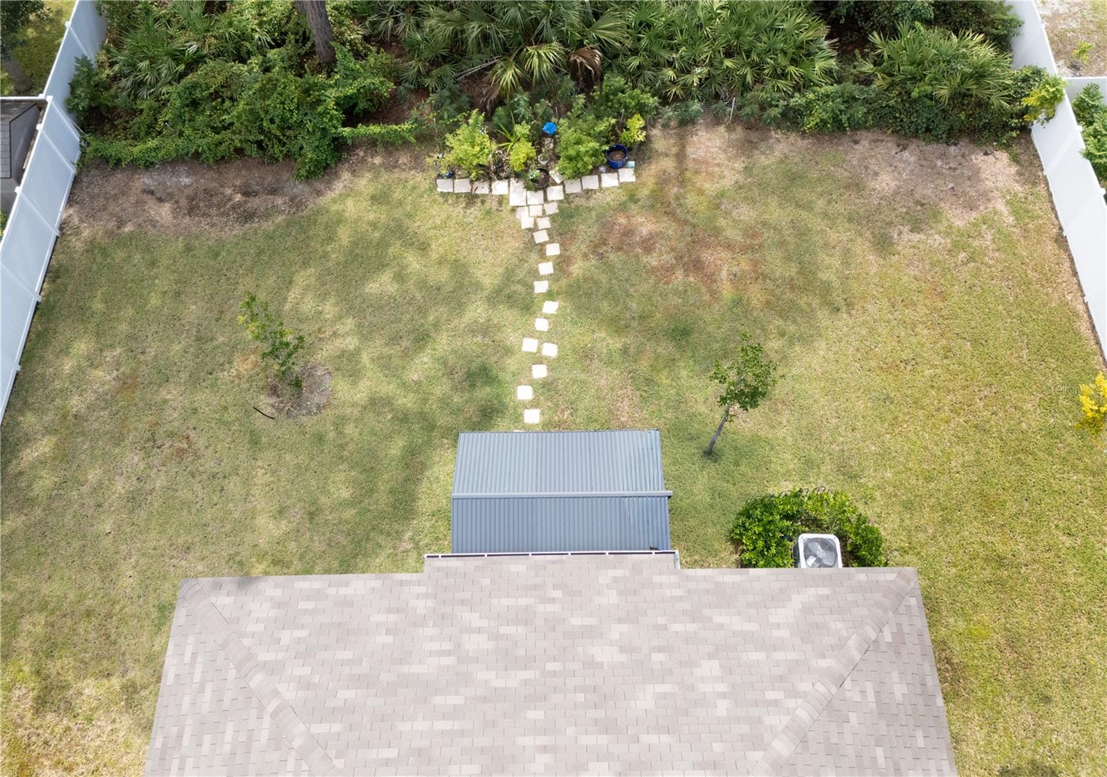 Image 39 of 46 For 98 Raemoor Drive