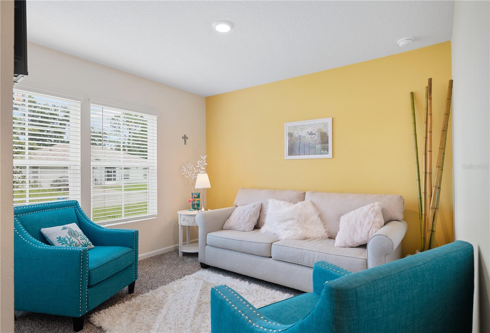 Image 9 of 46 For 98 Raemoor Drive