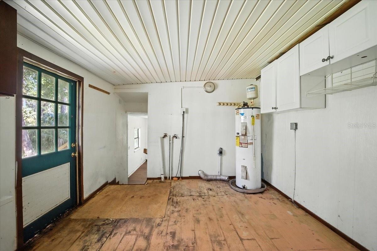 Image 26 of 35 For 1056 Peach Street