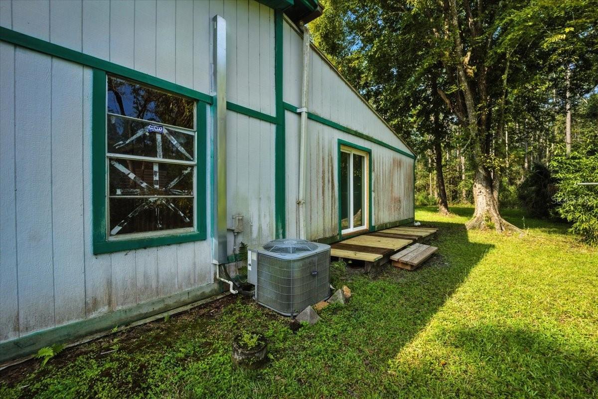 Image 31 of 35 For 1056 Peach Street
