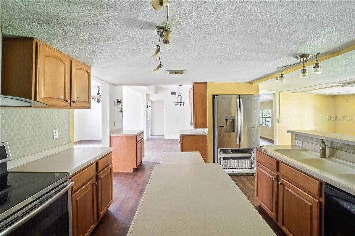 Image 7 of 35 For 1056 Peach Street
