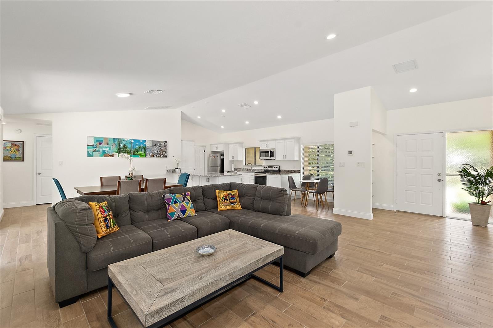 Image 11 of 64 For 1575 Sunshine Tree Boulevard