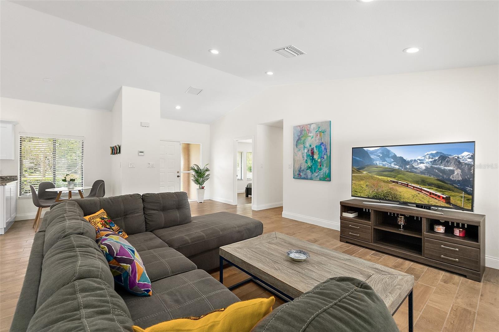 Image 12 of 64 For 1575 Sunshine Tree Boulevard