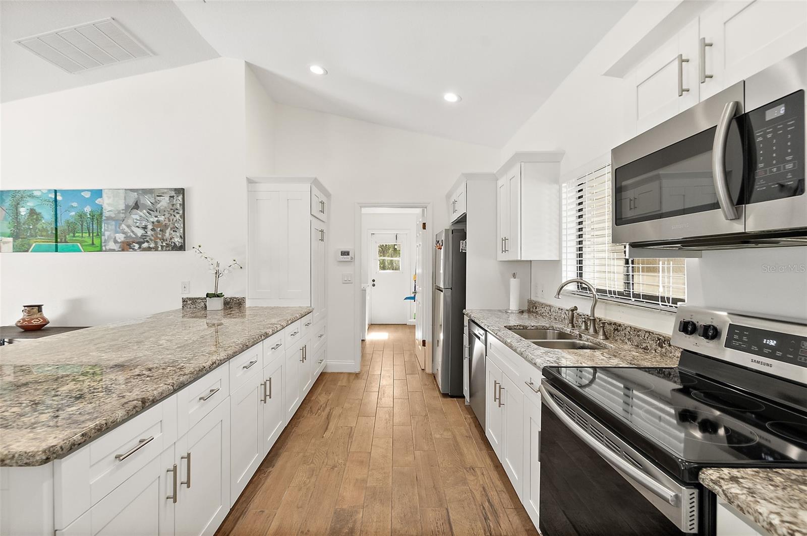 Image 20 of 64 For 1575 Sunshine Tree Boulevard