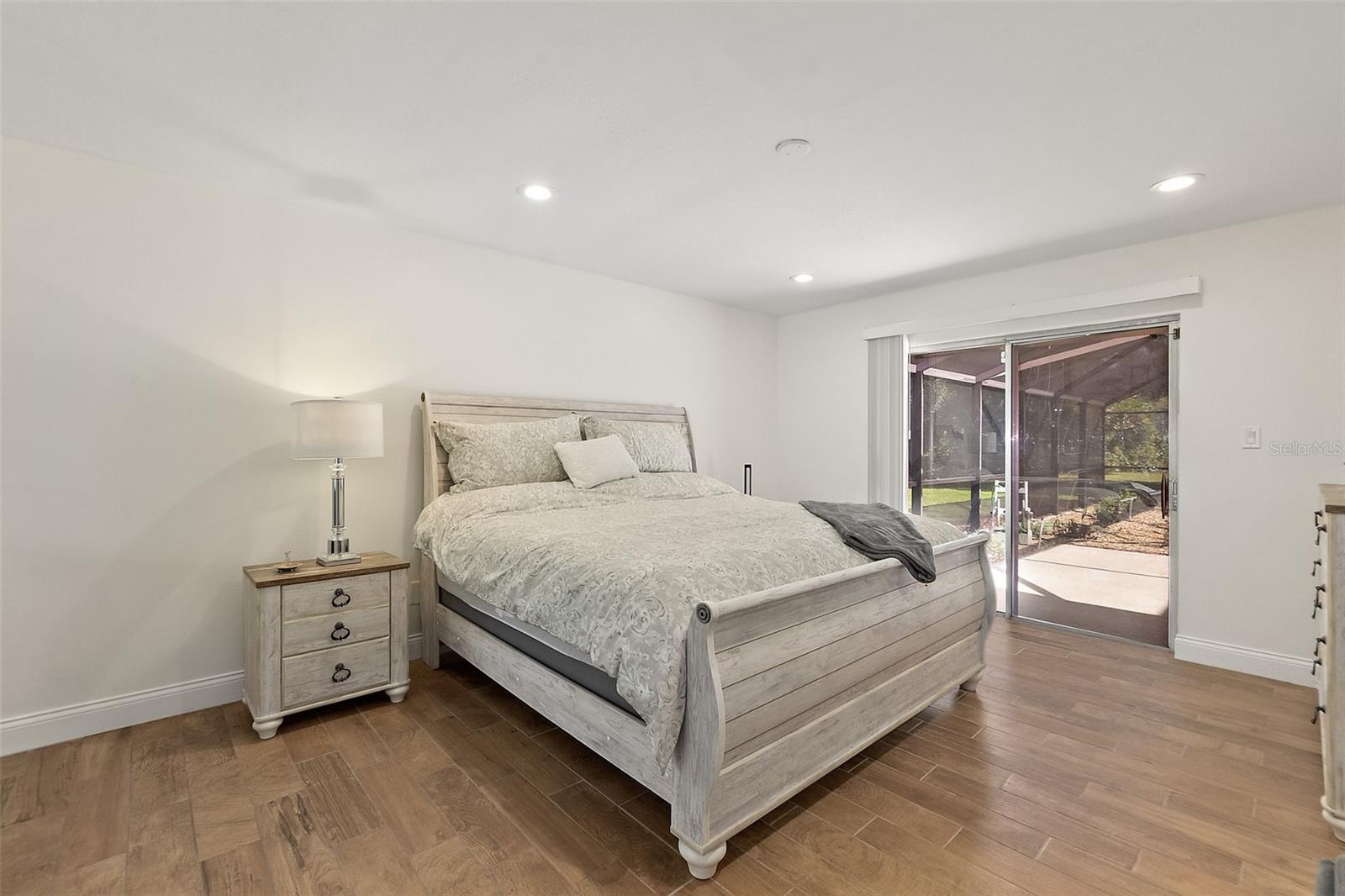 Image 25 of 64 For 1575 Sunshine Tree Boulevard