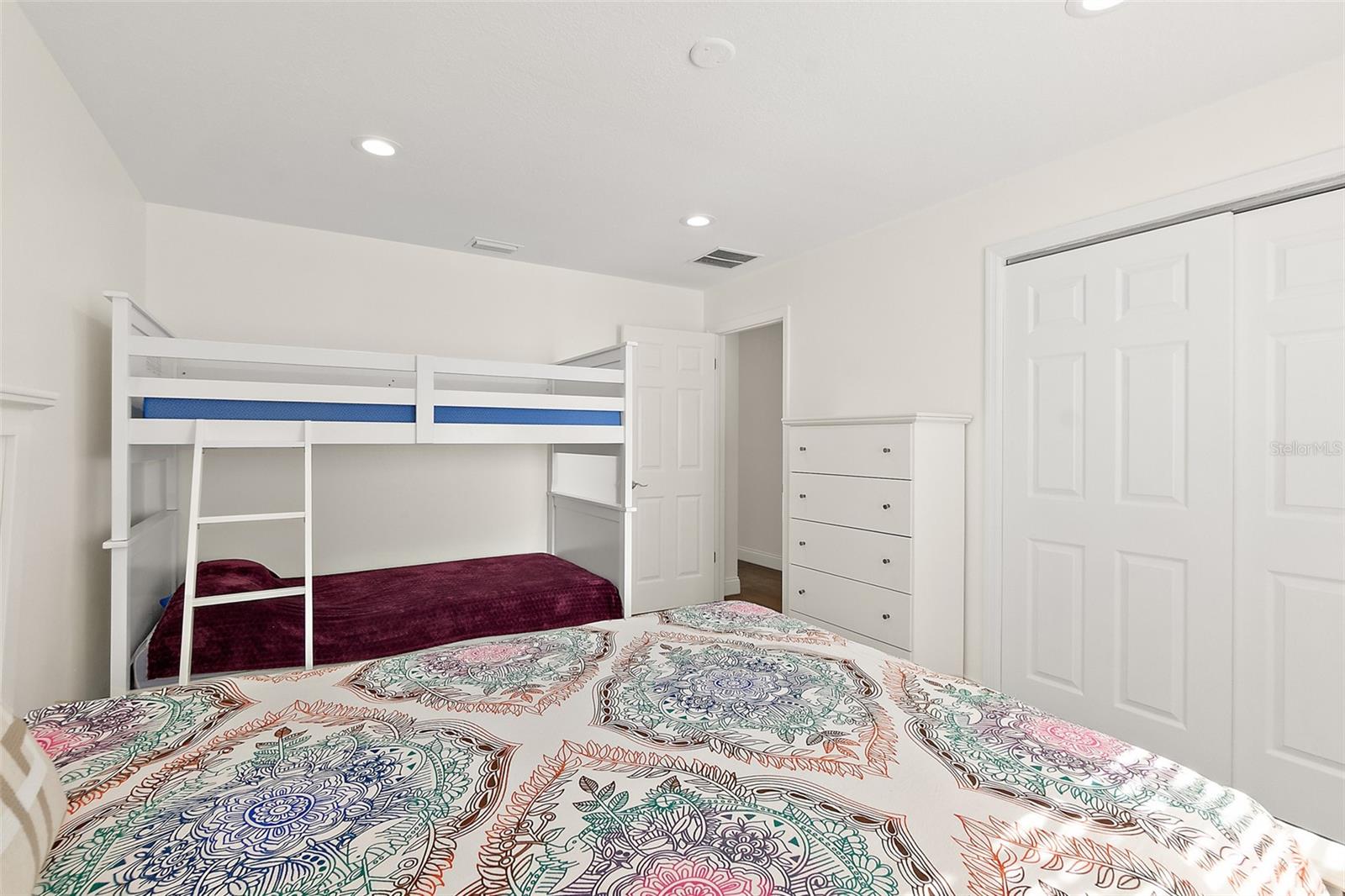 Image 39 of 64 For 1575 Sunshine Tree Boulevard