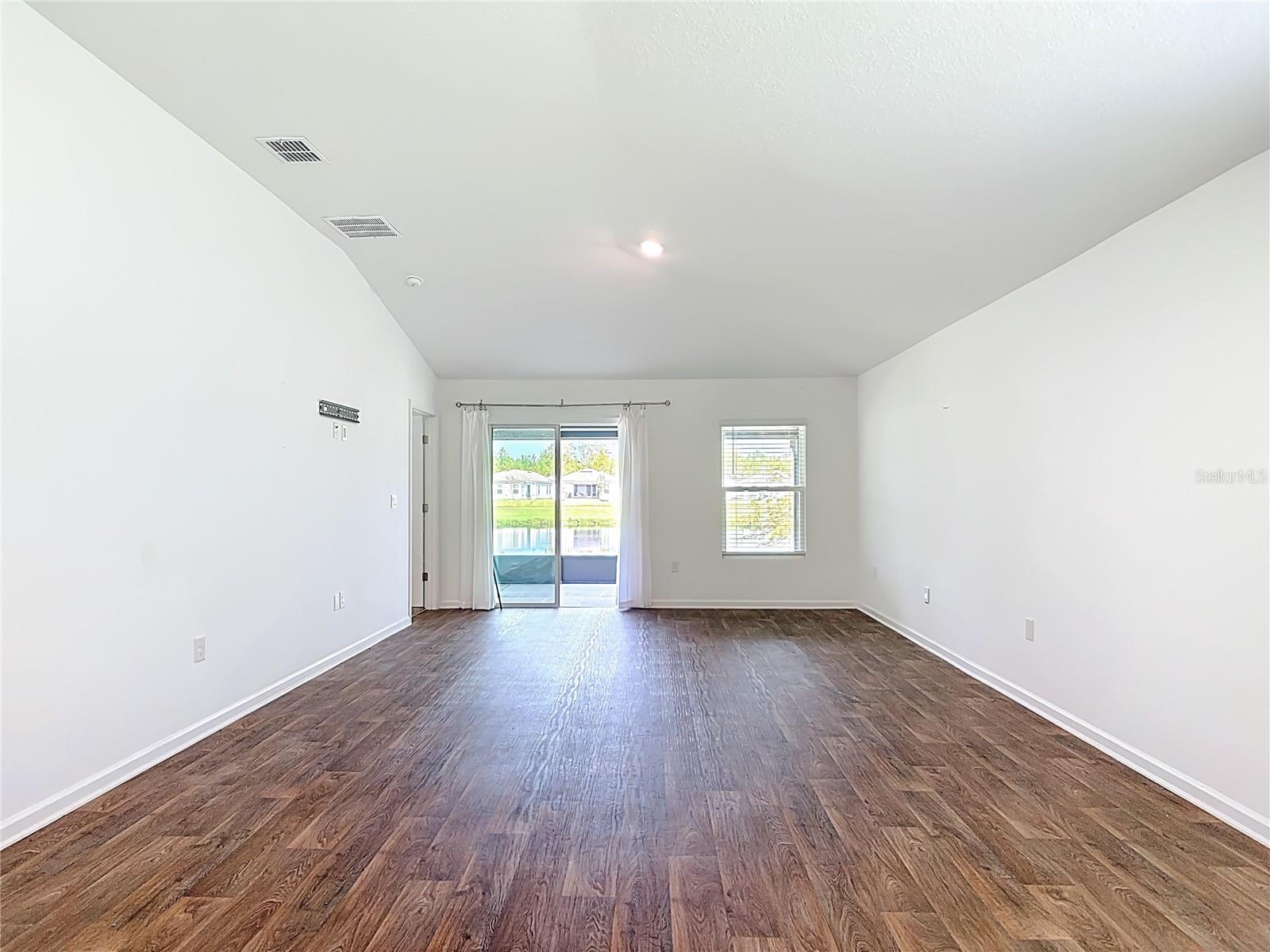 Image 27 of 65 For 66 Bogey Place