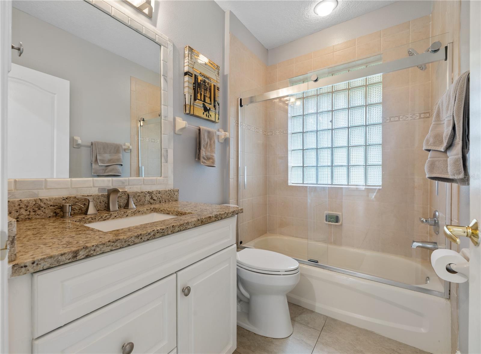 Image 43 of 53 For 82 Emerson Drive