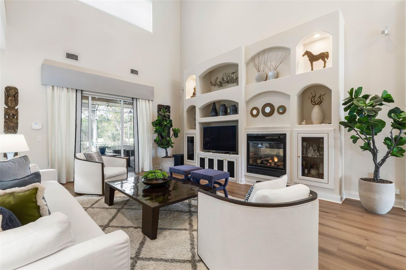 Image 10 of 88 For 72 Lagare Street