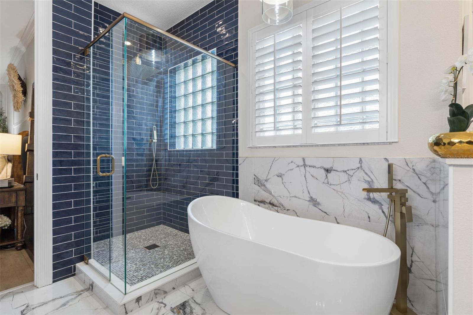 Image 37 of 88 For 72 Lagare Street