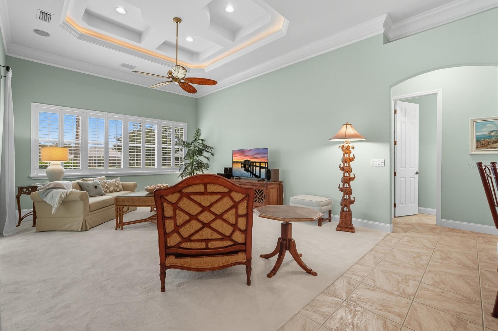 Image 14 of 61 For 43 Park Circle