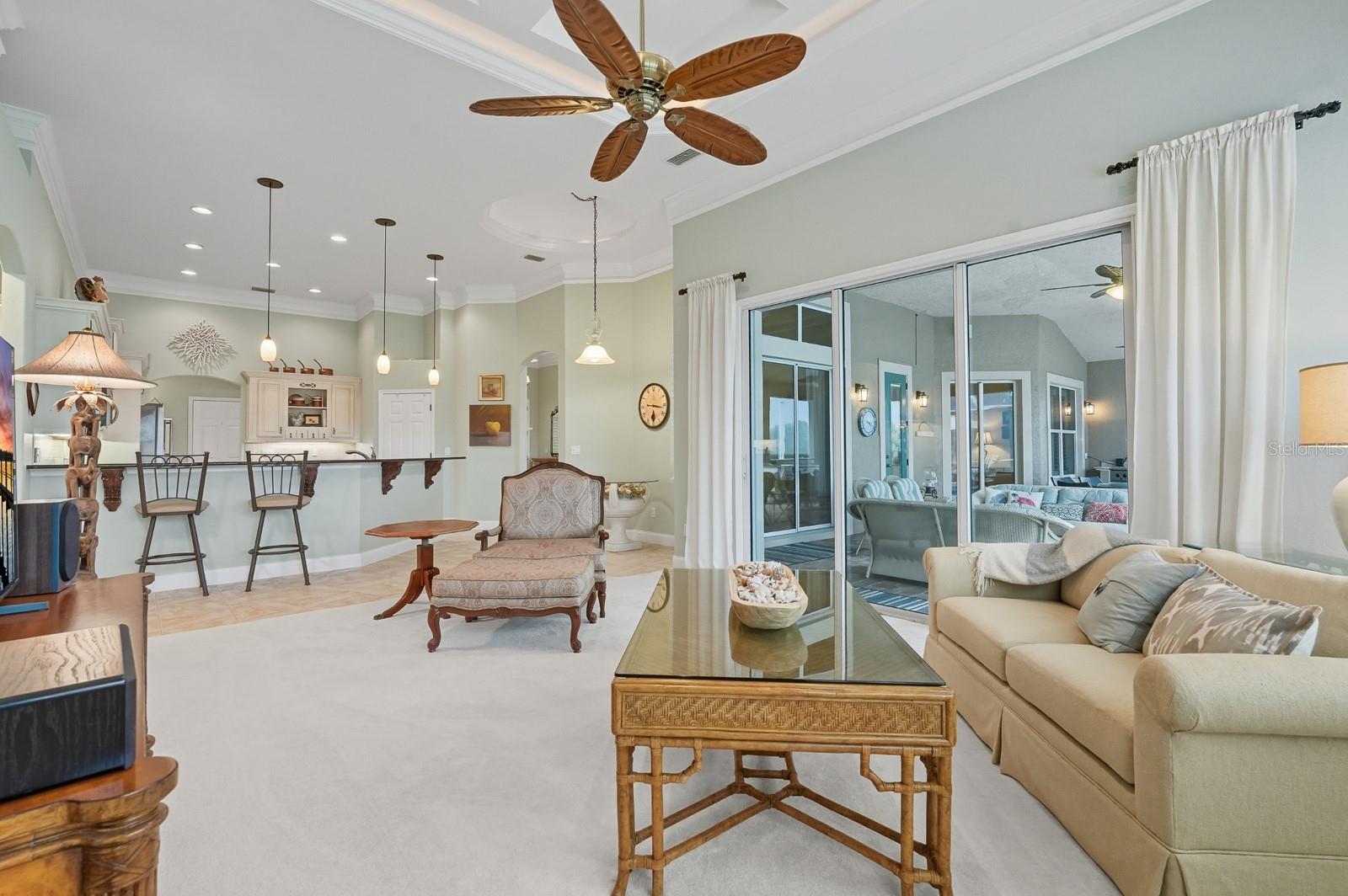 Image 15 of 61 For 43 Park Circle