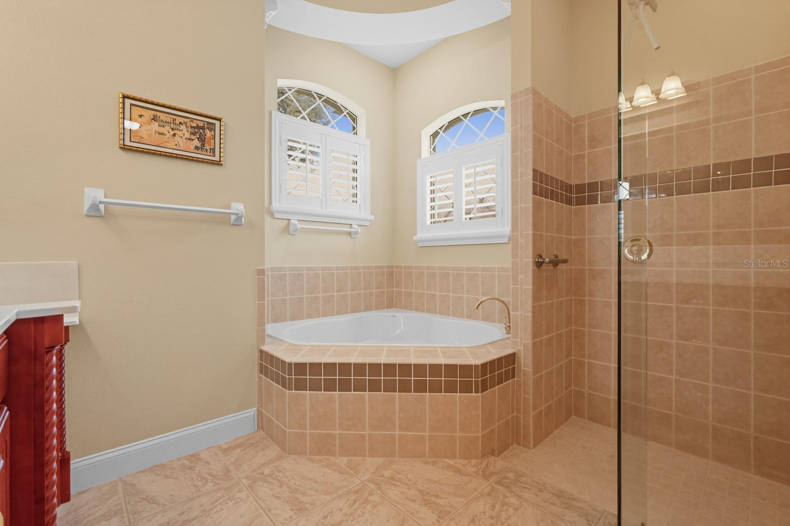 Image 32 of 61 For 43 Park Circle