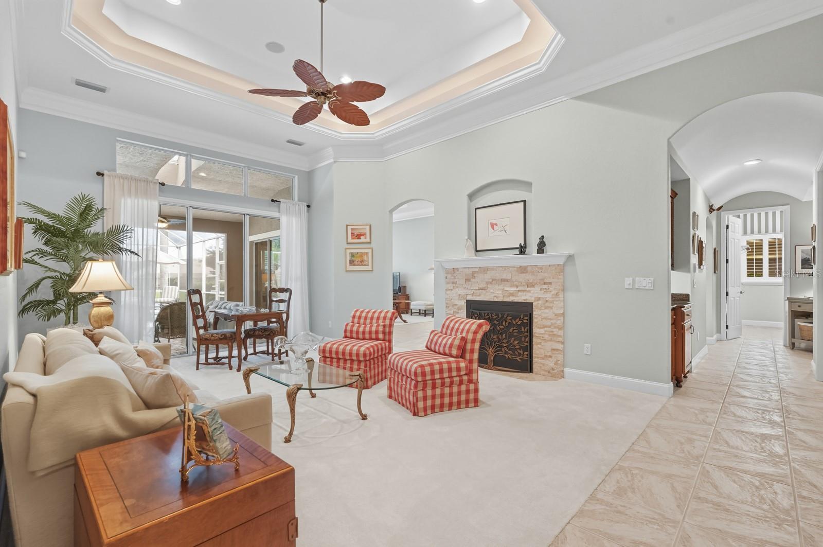 Image 5 of 61 For 43 Park Circle