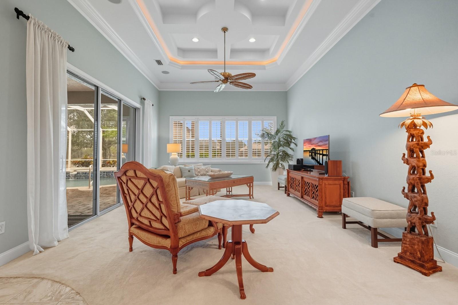 Image 6 of 61 For 43 Park Circle