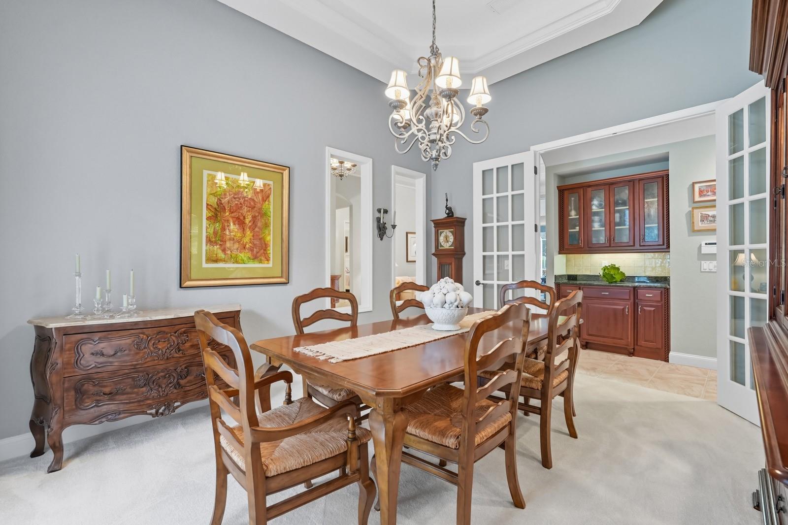 Image 8 of 61 For 43 Park Circle