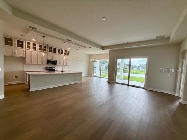 Image 5 of 21 For 1022 Megano Boulevard