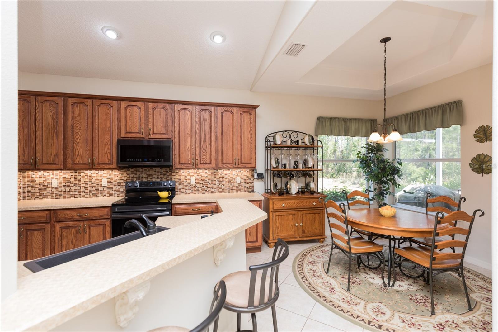 Image 7 of 40 For 22 Crosstie Court