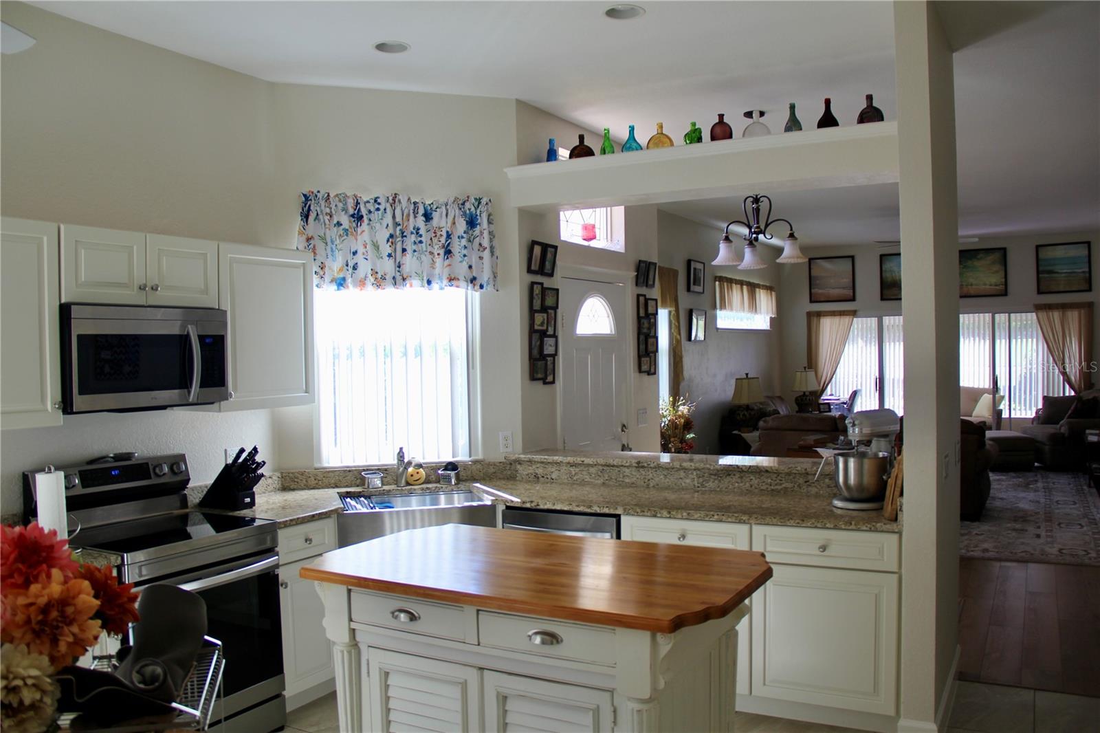 Image 12 of 38 For 1171 Athlone Way