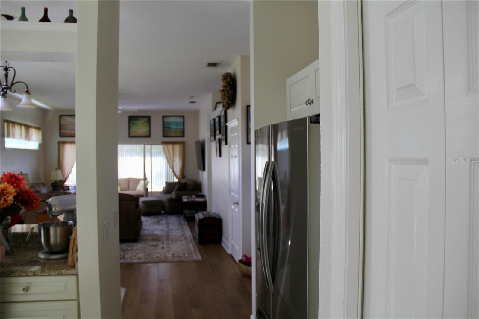 Image 15 of 38 For 1171 Athlone Way