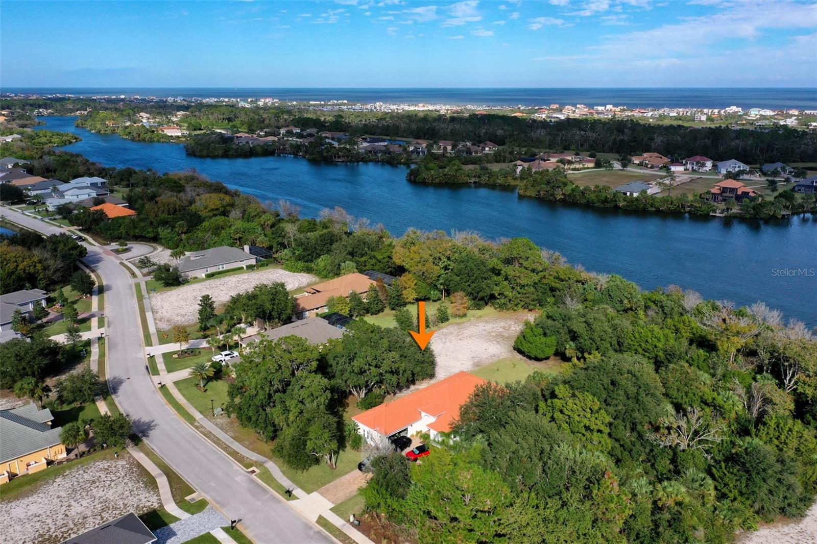 Image 9 of 27 For 40 Lakewalk Drive