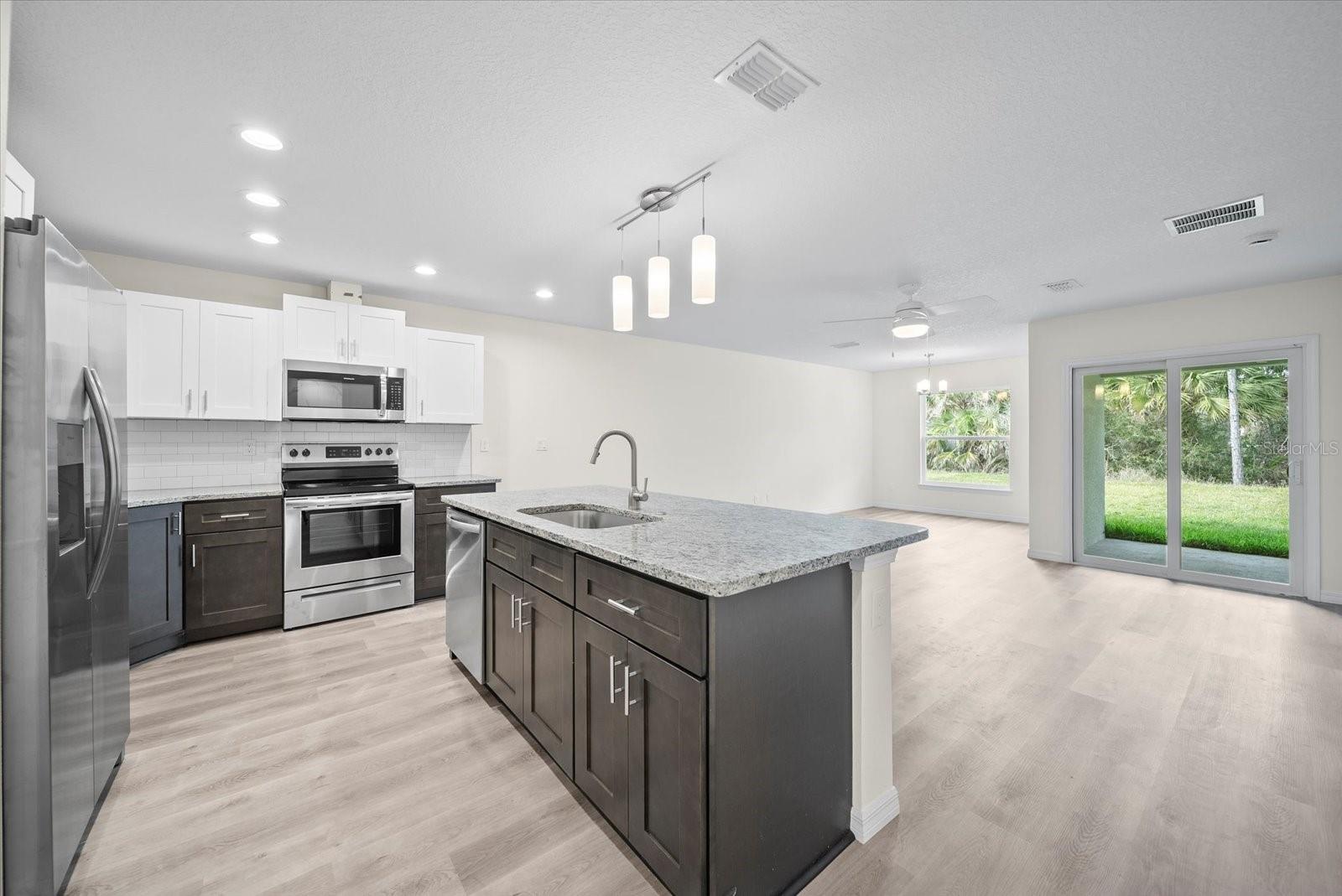 Listing photo id 1 for 59 Wellstream Lane