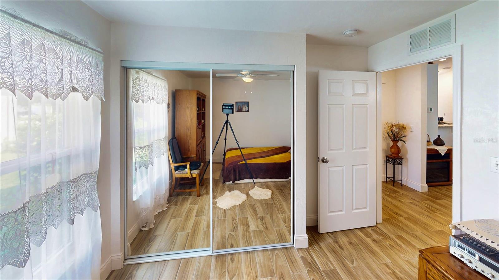 Image 28 of 44 For 1 Llosee Court