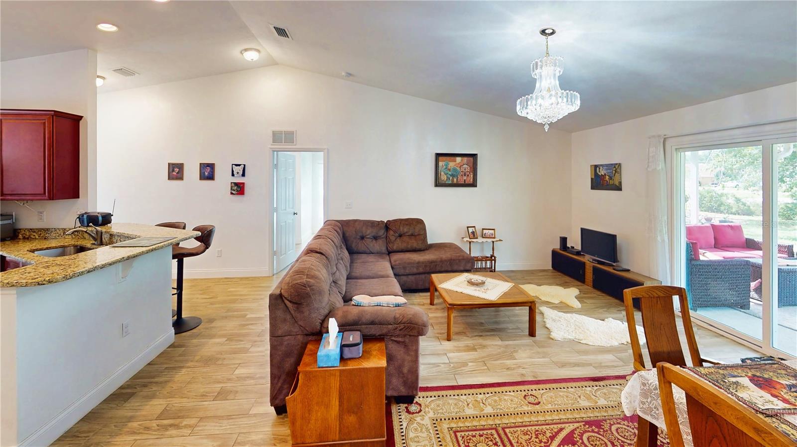 Image 31 of 44 For 1 Llosee Court