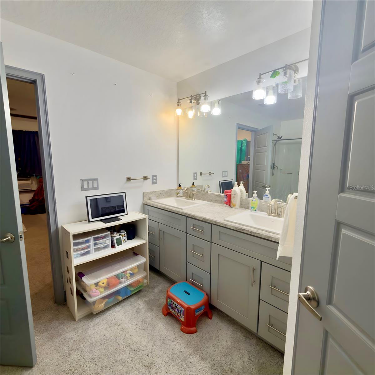 Image 32 of 41 For 16 Powder Lane