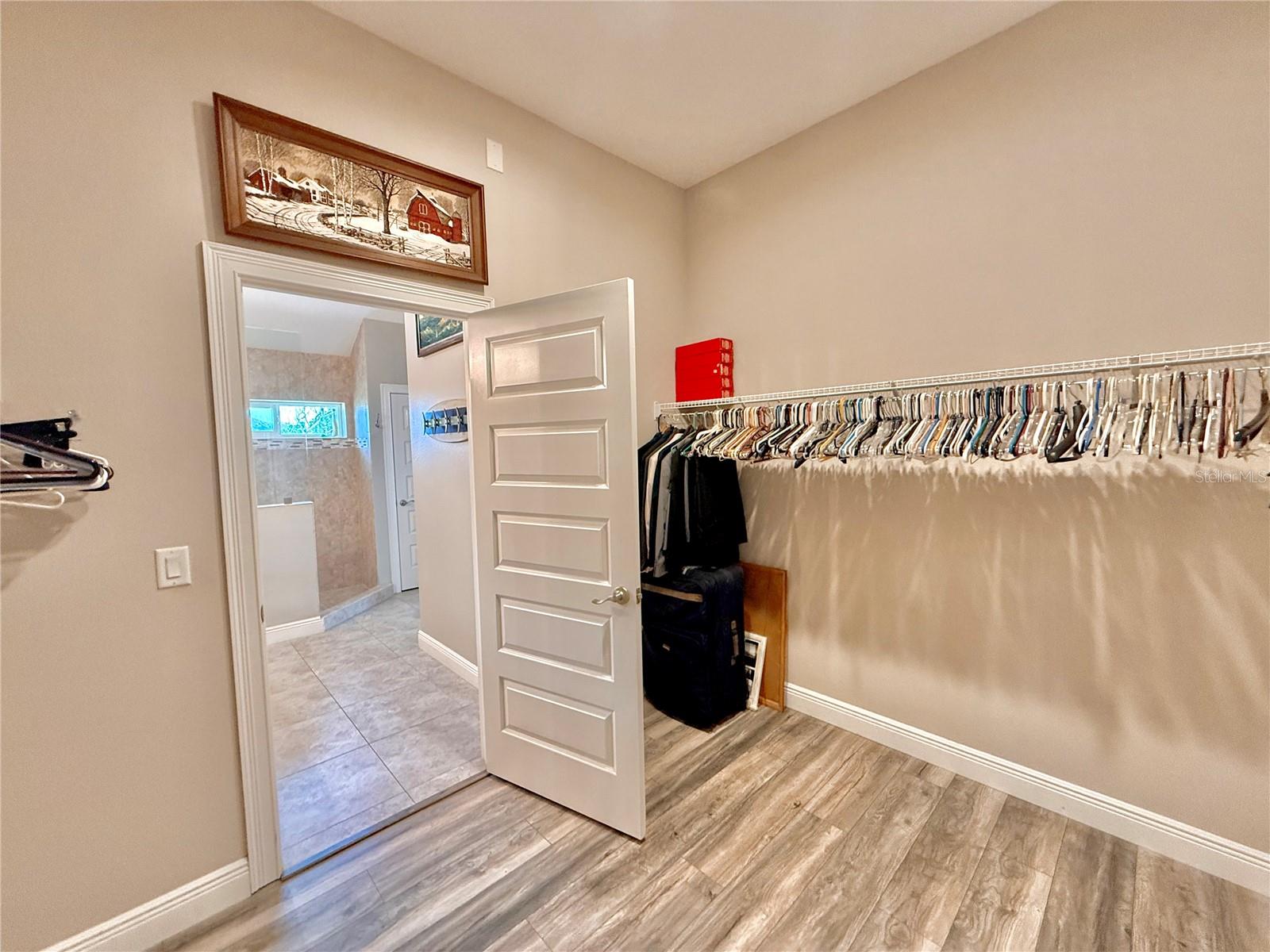 Image 33 of 72 For 2569 Palm Avenue