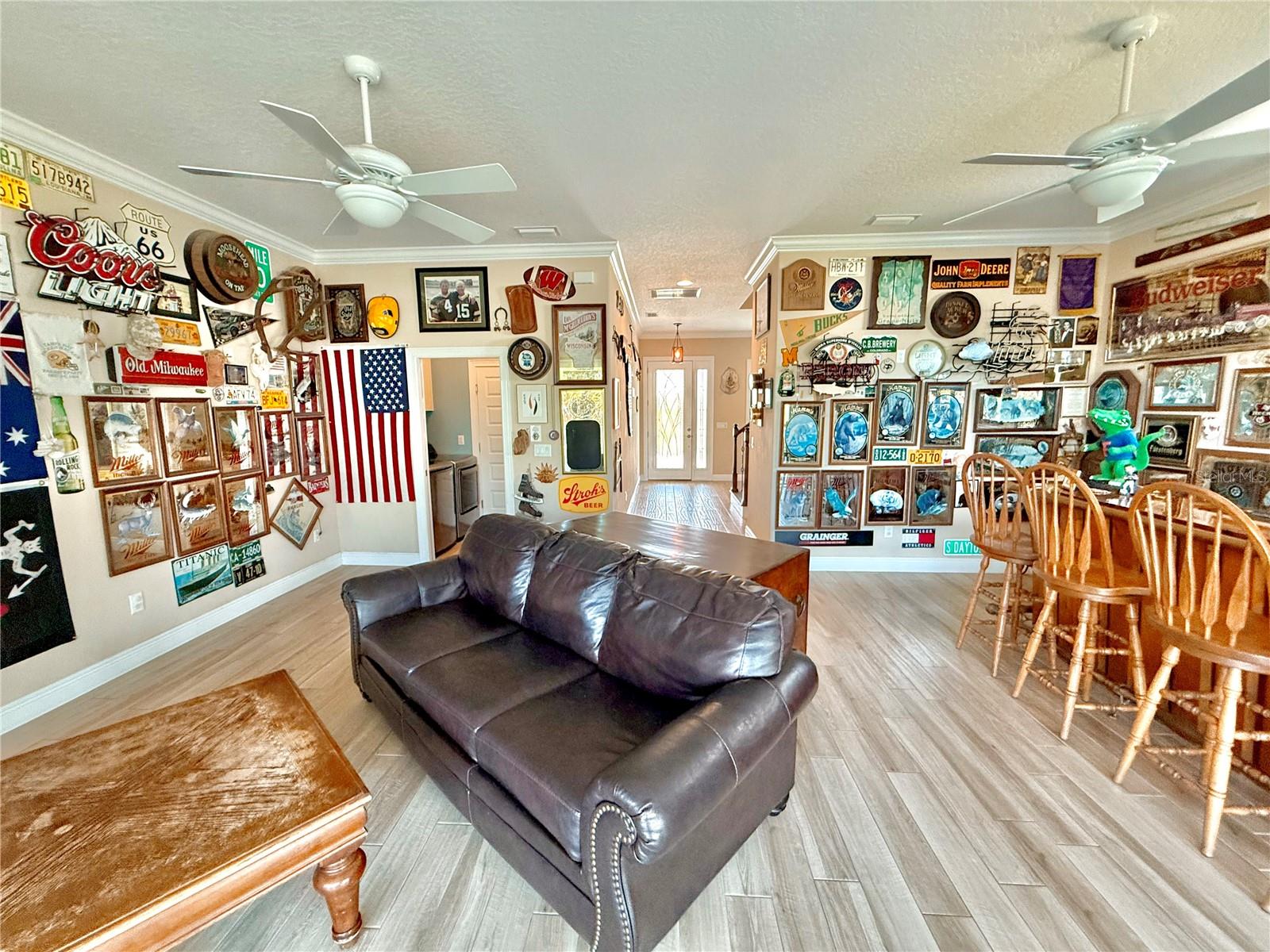 Image 38 of 72 For 2569 Palm Avenue