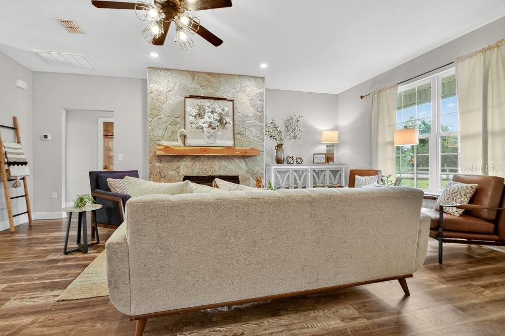 Image 11 of 61 For 204 Comer Road