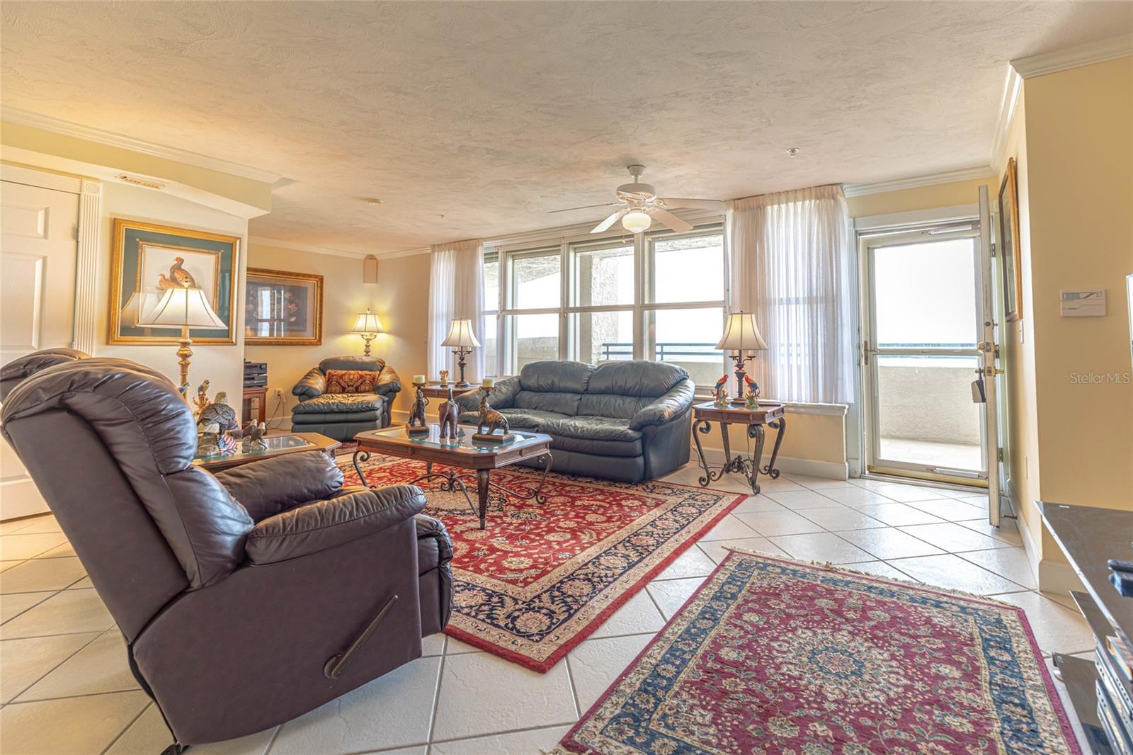 Image 11 of 49 For 3425 Atlantic Avenue 1503