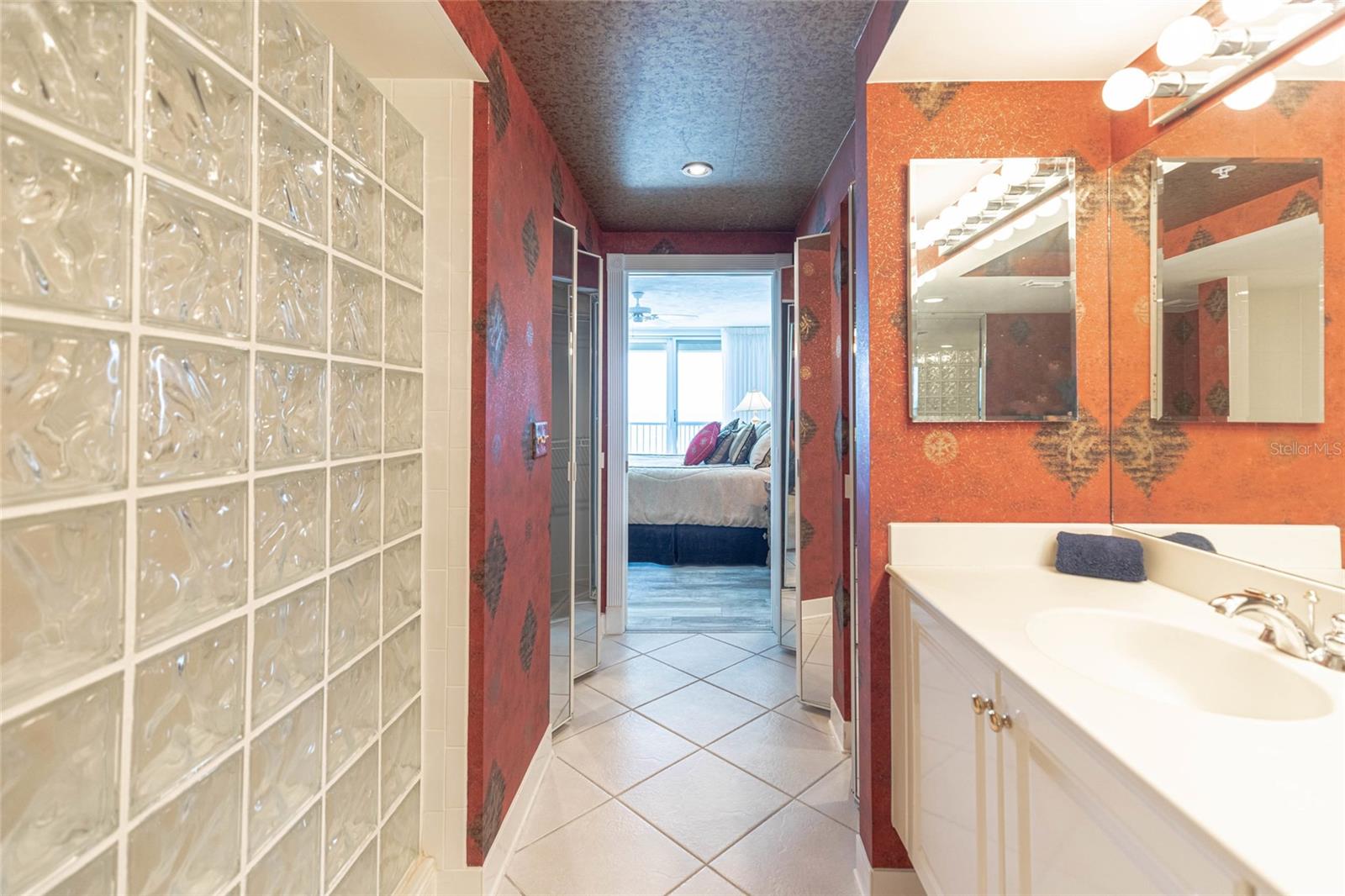 Image 33 of 49 For 3425 Atlantic Avenue 1503