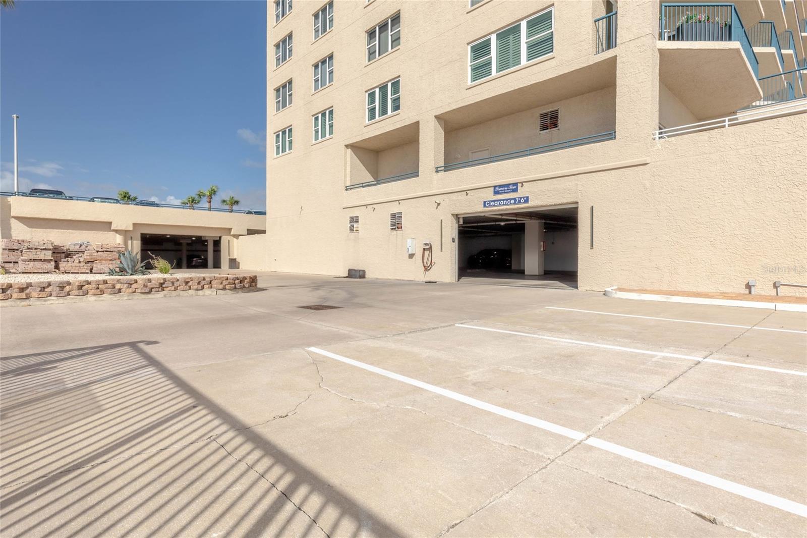 Image 40 of 49 For 3425 Atlantic Avenue 1503