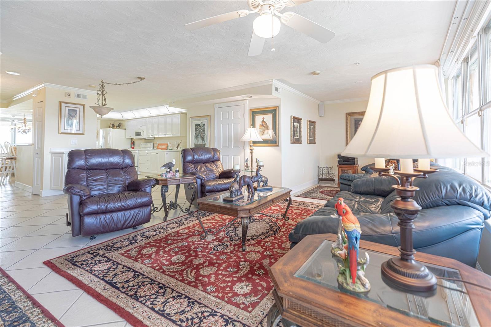 Image 9 of 49 For 3425 Atlantic Avenue 1503
