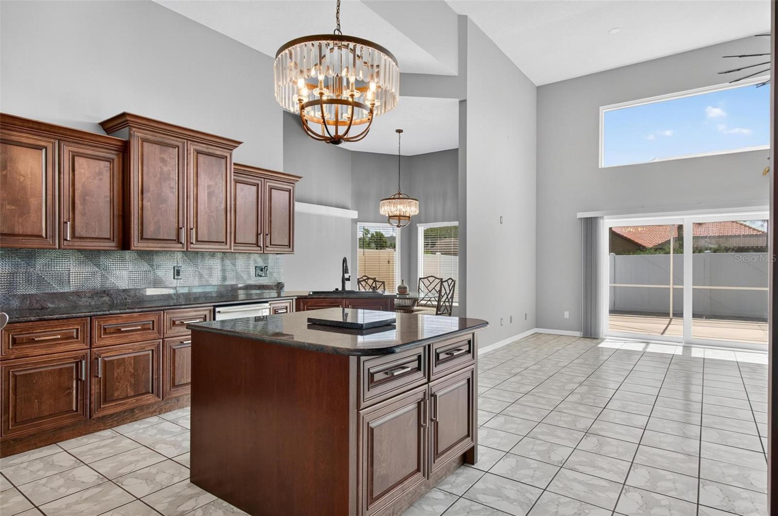 Image 15 of 61 For 16 Julie Drive