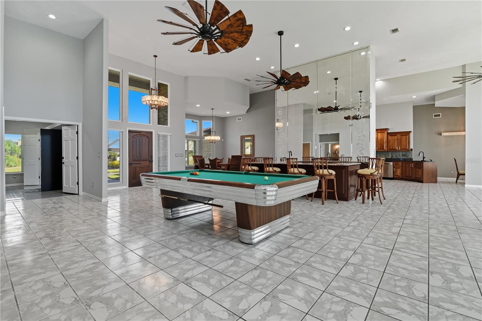 Image 22 of 61 For 16 Julie Drive