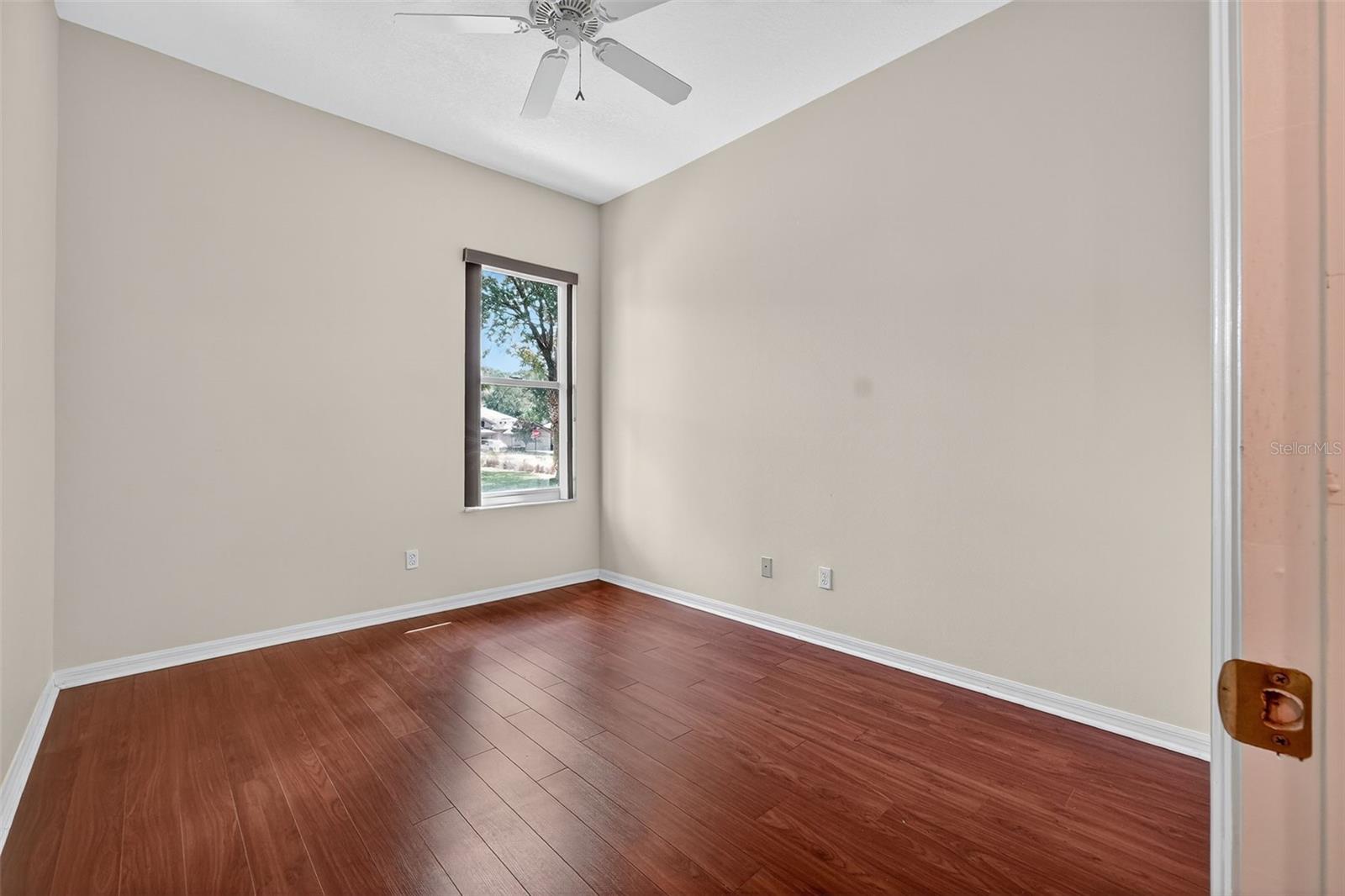Image 19 of 38 For 1300 Hansberry Lane