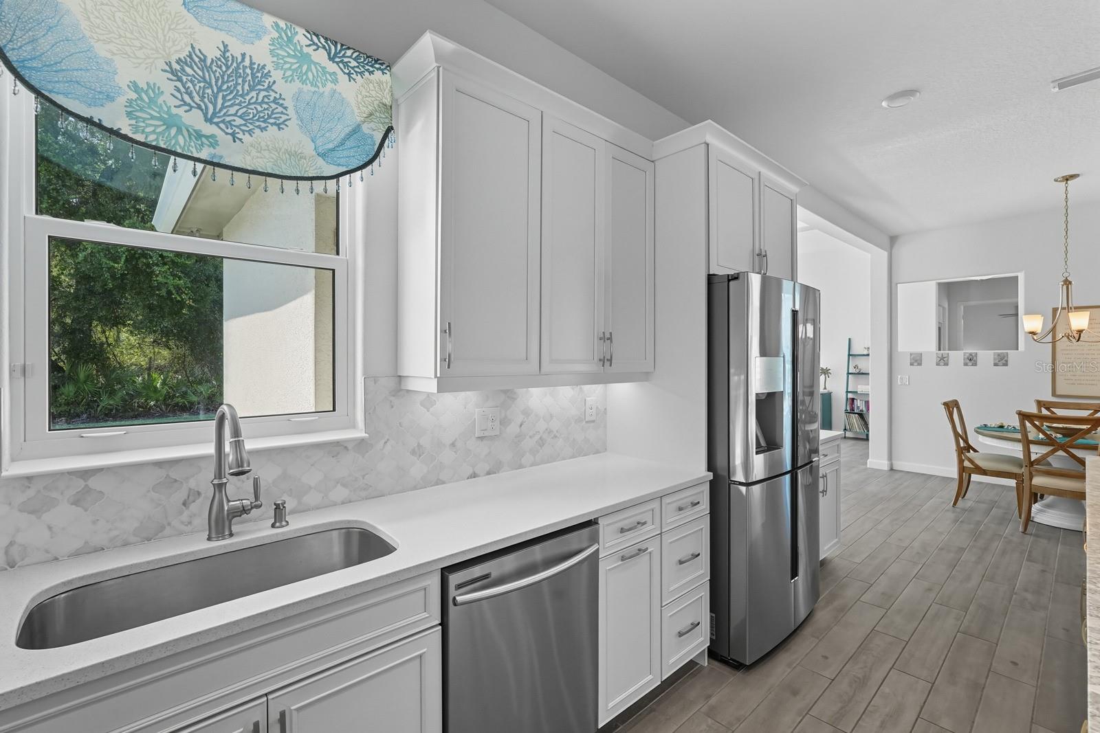 Image 33 of 75 For 17 New Leatherwood Drive