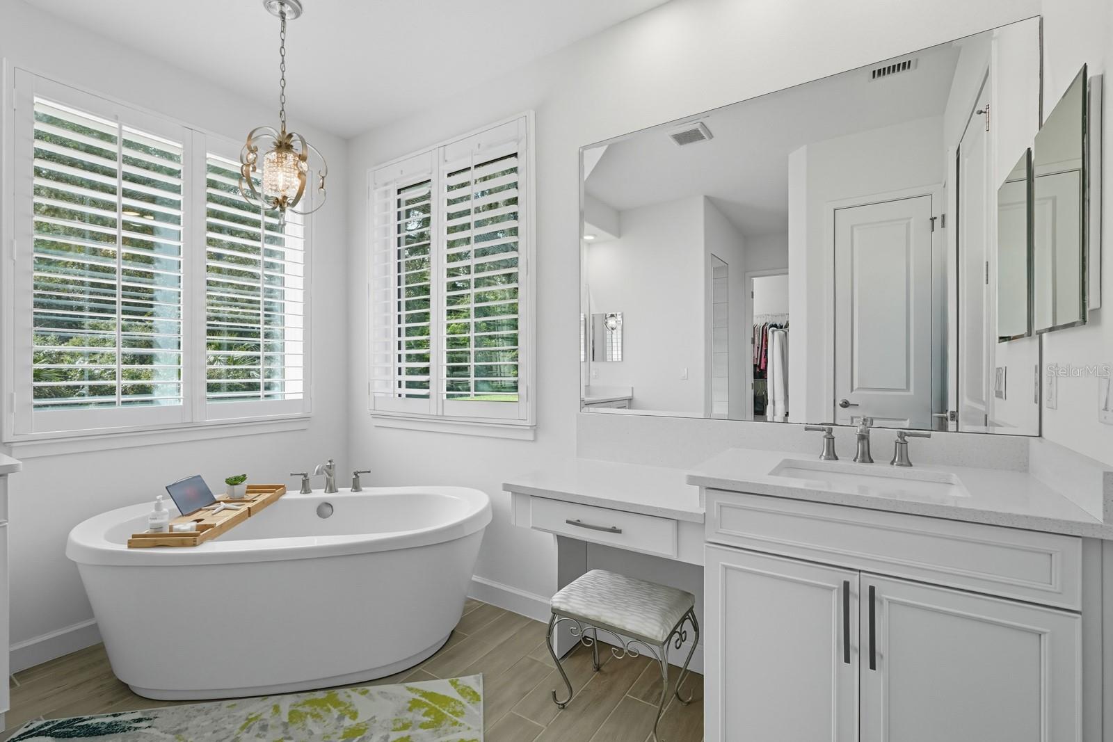 Image 47 of 75 For 17 New Leatherwood Drive