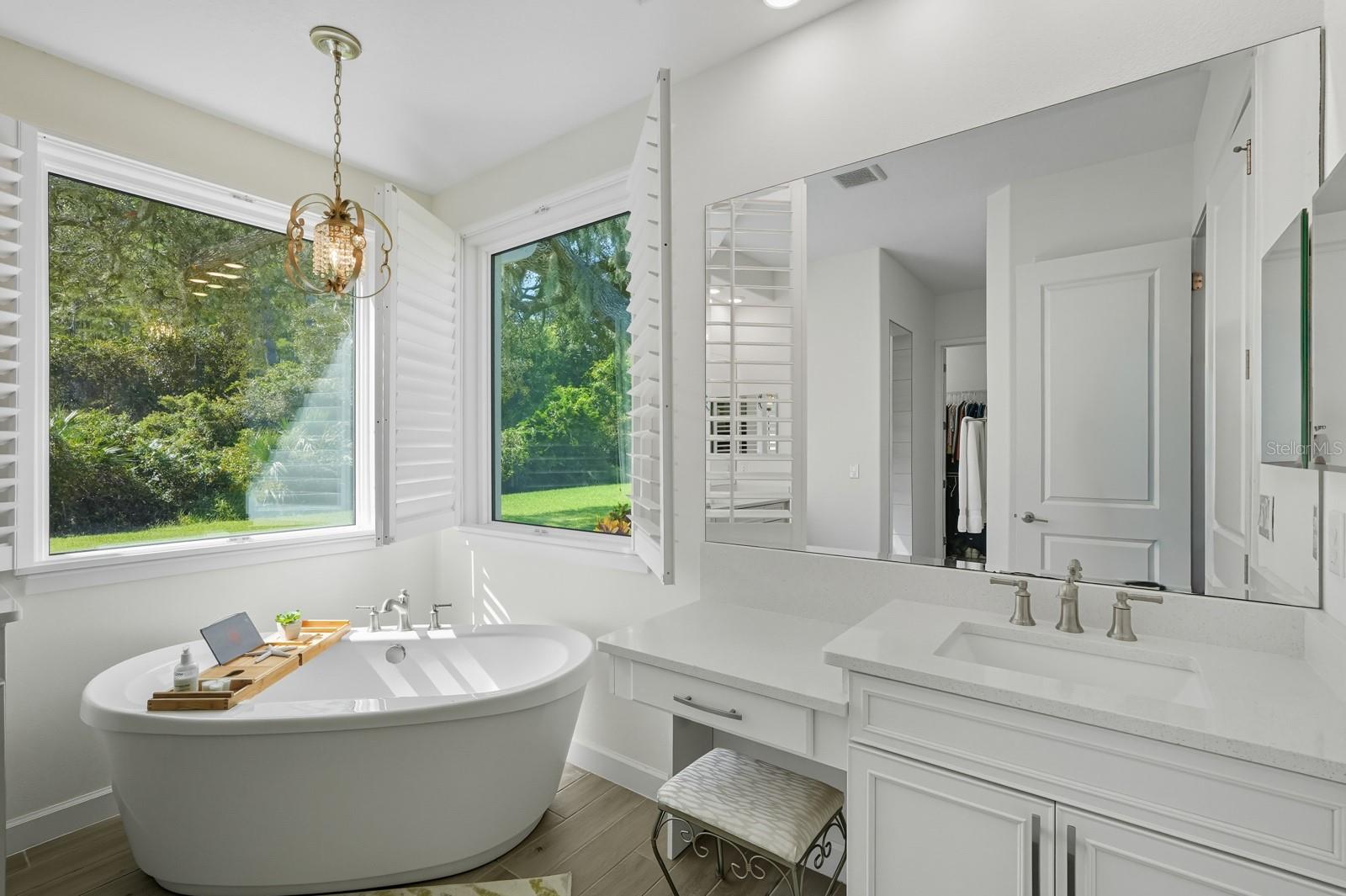 Image 50 of 75 For 17 New Leatherwood Drive