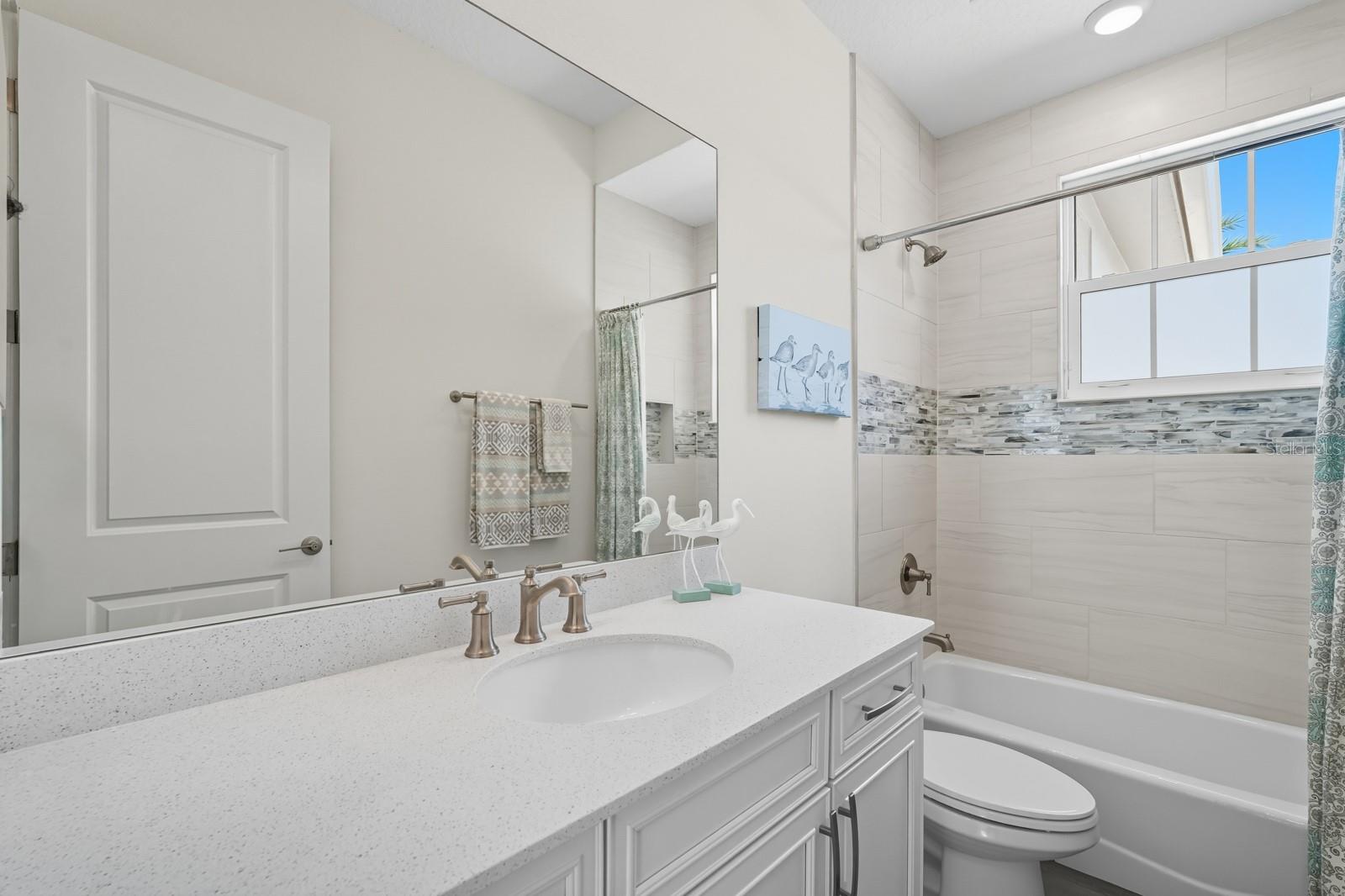Image 63 of 75 For 17 New Leatherwood Drive